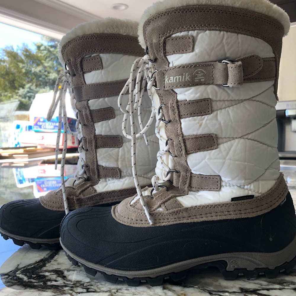 Snow Boots